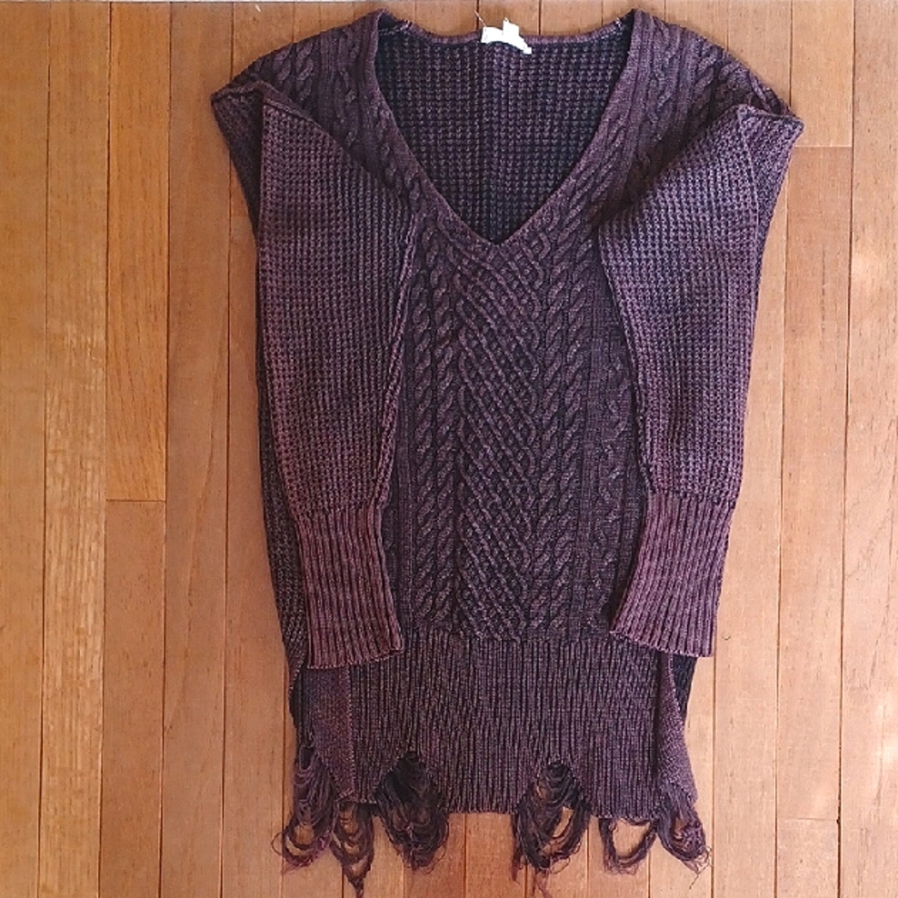 Oddy Sweater